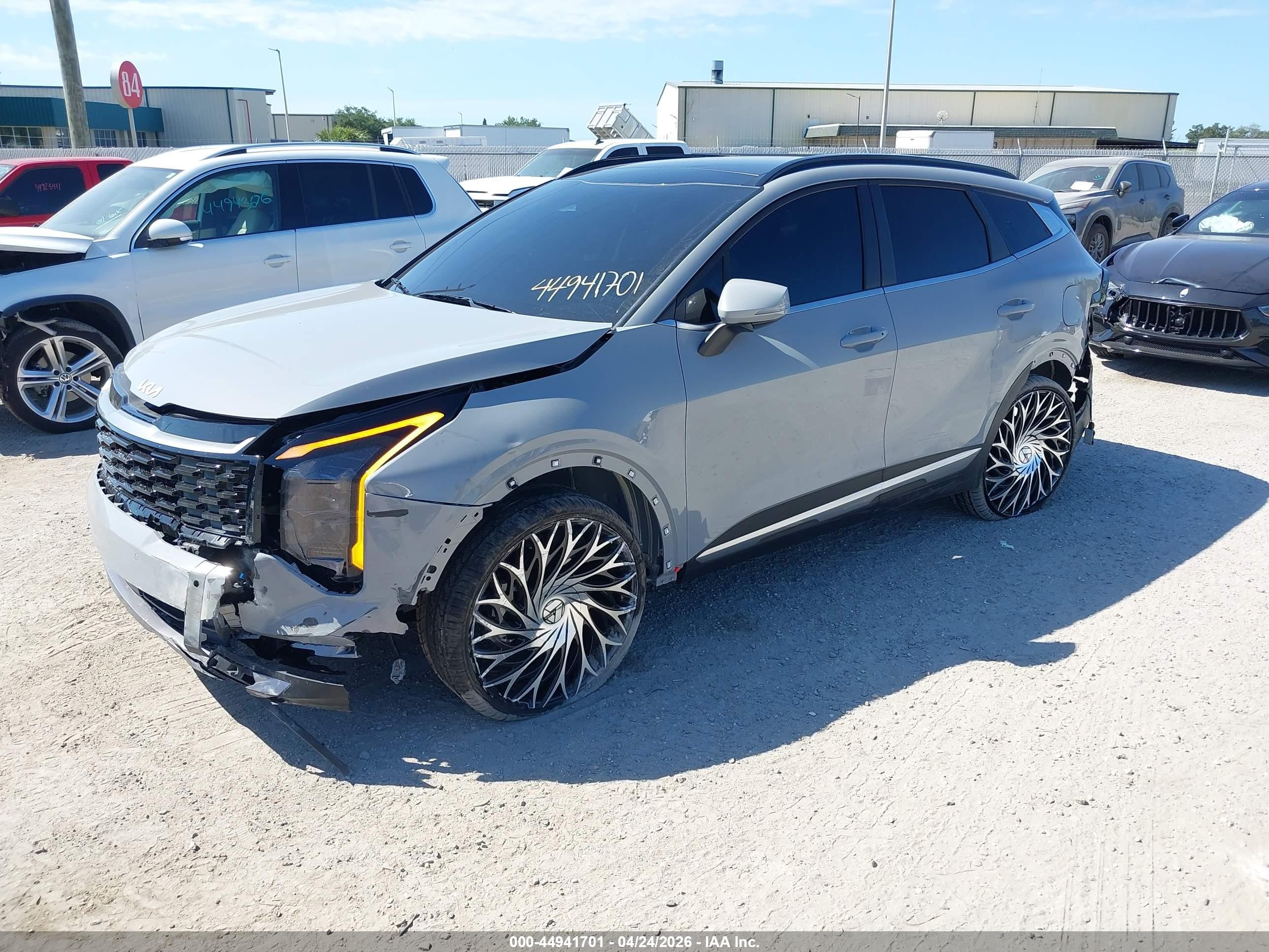 2026 Kia Sportage VIN 5XYK33DF0TG406617 IAAI salvage auction — Unknown, Rebuildable (Florida), sold $10,300 on 2026-07-06 (photo 2)
