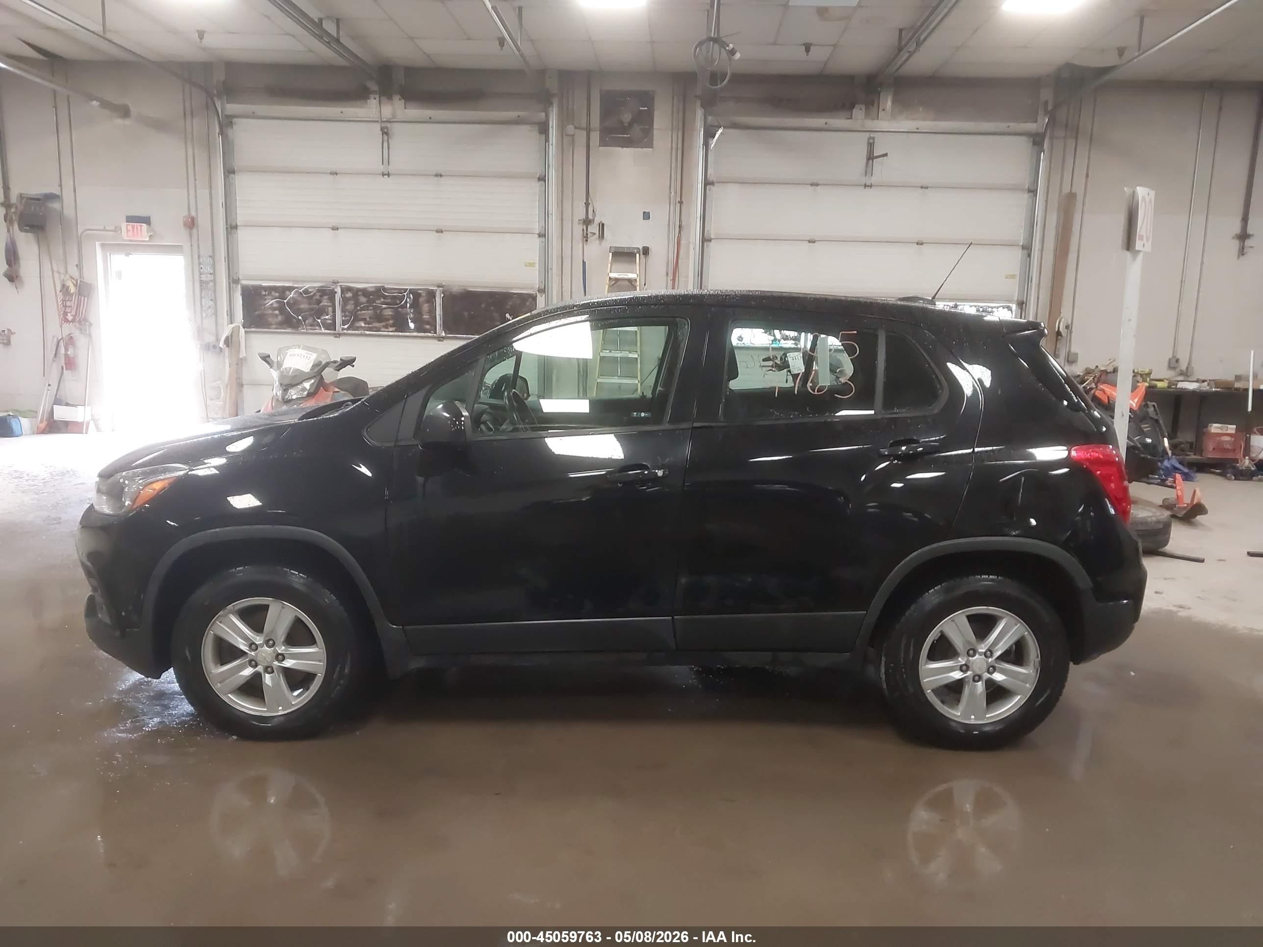 2017 Chevrolet Trax VIN 3GNCJNSB6HL279773 IAAI salvage auction — Side, Salvage (Maine), sold $775 on 2026-07-06 (photo 6)