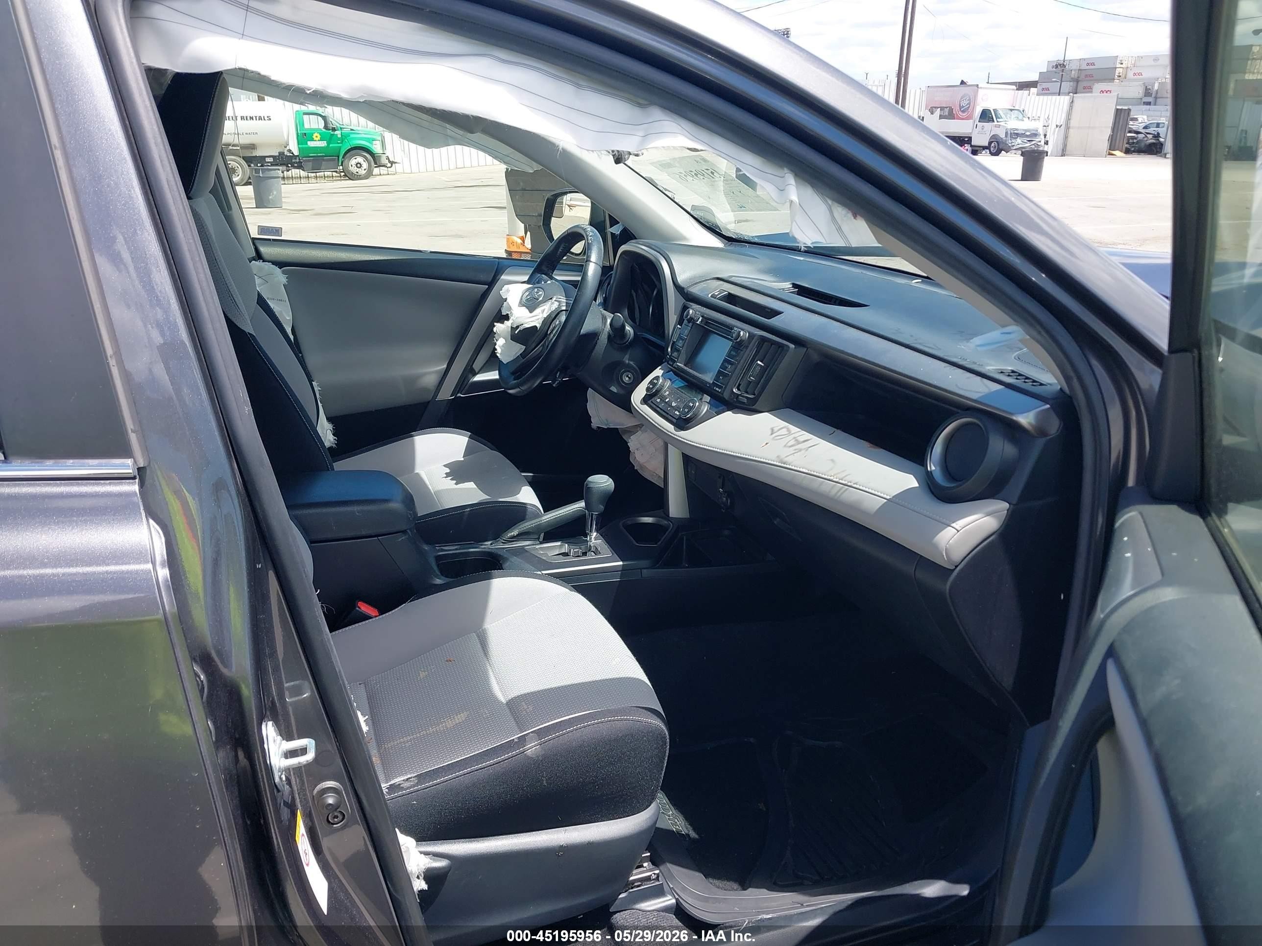 2016 Toyota RAV4 VIN JTMWFREVXGJ068487 IAAI salvage auction — Front End, Salvage (California), sold $4,050 on 2026-07-05 (photo 5)