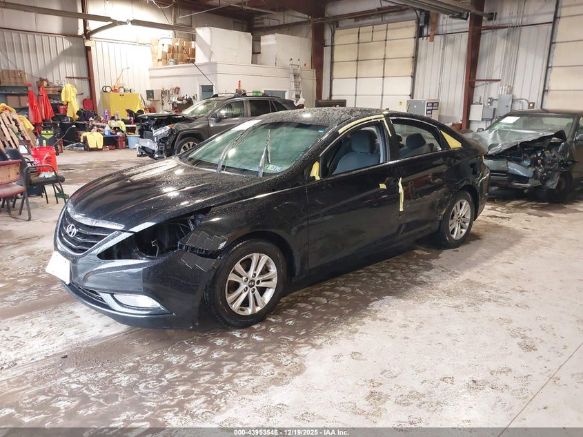 2013 Hyundai Sonata VIN 5NPEB4AC0DH678286 IAAI salvage auction — Side, Salvage (Pennsylvania), sold $450 on 2025-12-31 (photo 2)