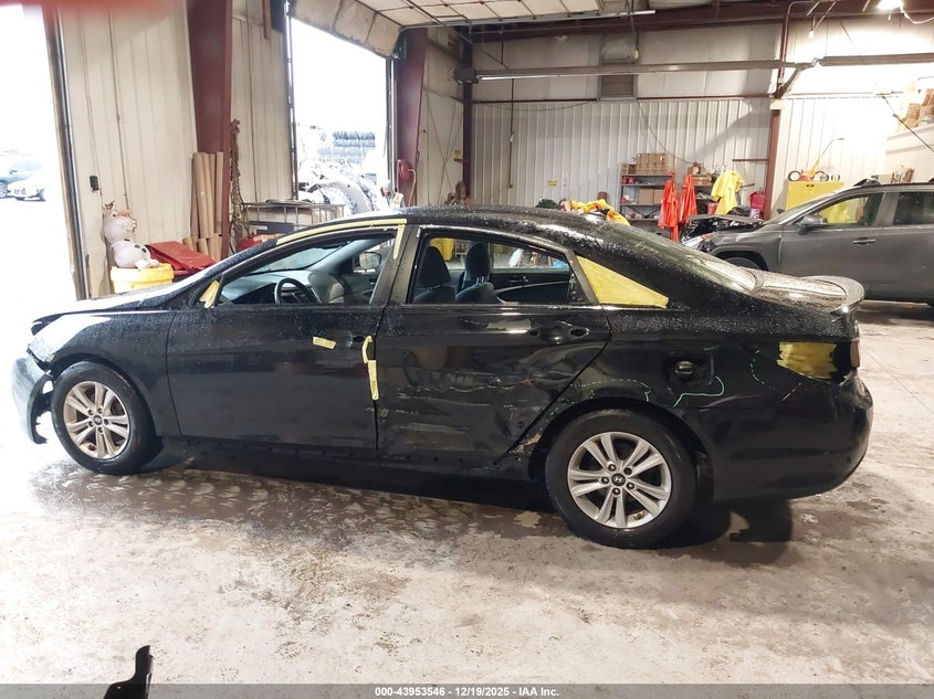 2013 Hyundai Sonata VIN 5NPEB4AC0DH678286 IAAI salvage auction — Side, Salvage (Pennsylvania), sold $450 on 2025-12-31 (photo 6)