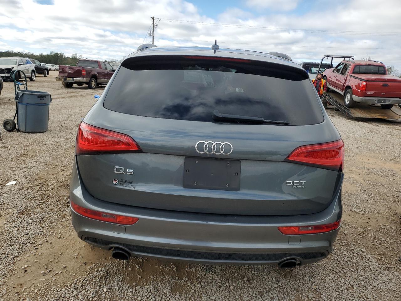 2014 Audi Q5 VIN WA1DGAFP2EA059151 COPART salvage auction — Rear End, FL - CERT OF TITLE SLVG REBUILDABLE, sold $1,050 on 2026-06-30 (photo 6)