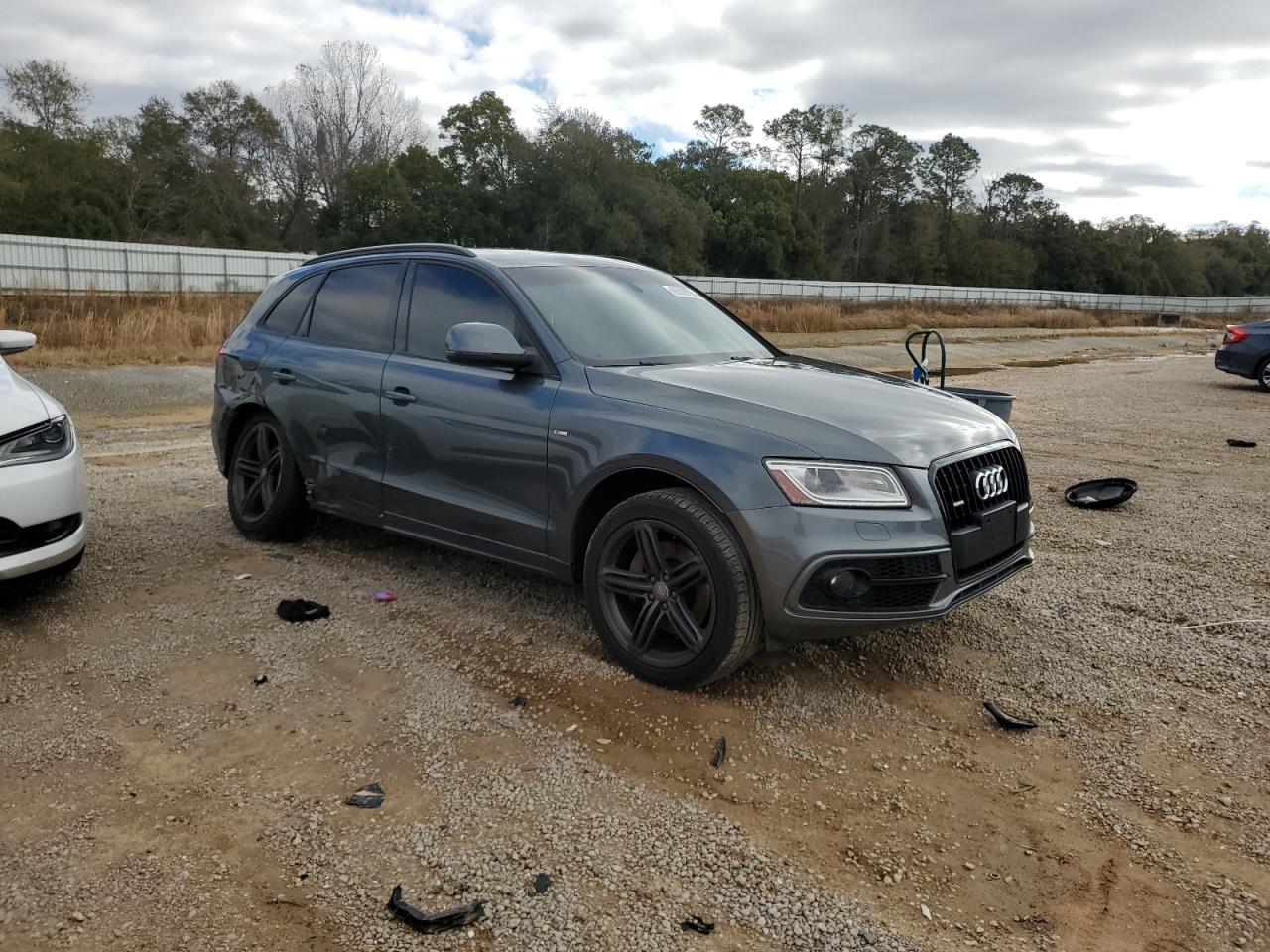 2014 Audi Q5 VIN WA1DGAFP2EA059151 COPART salvage auction — Rear End, FL - CERT OF TITLE SLVG REBUILDABLE, sold $1,050 on 2026-06-30 (photo 4)