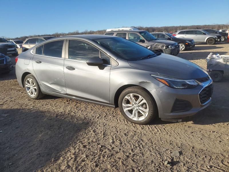 2019 Chevrolet Cruze VIN 1G1BE5SM2K7106864 COPART salvage auction — VANDALISM, Ks - Cert Of Title-Salvage, sold $850 on 2026-07-03 (photo 4)