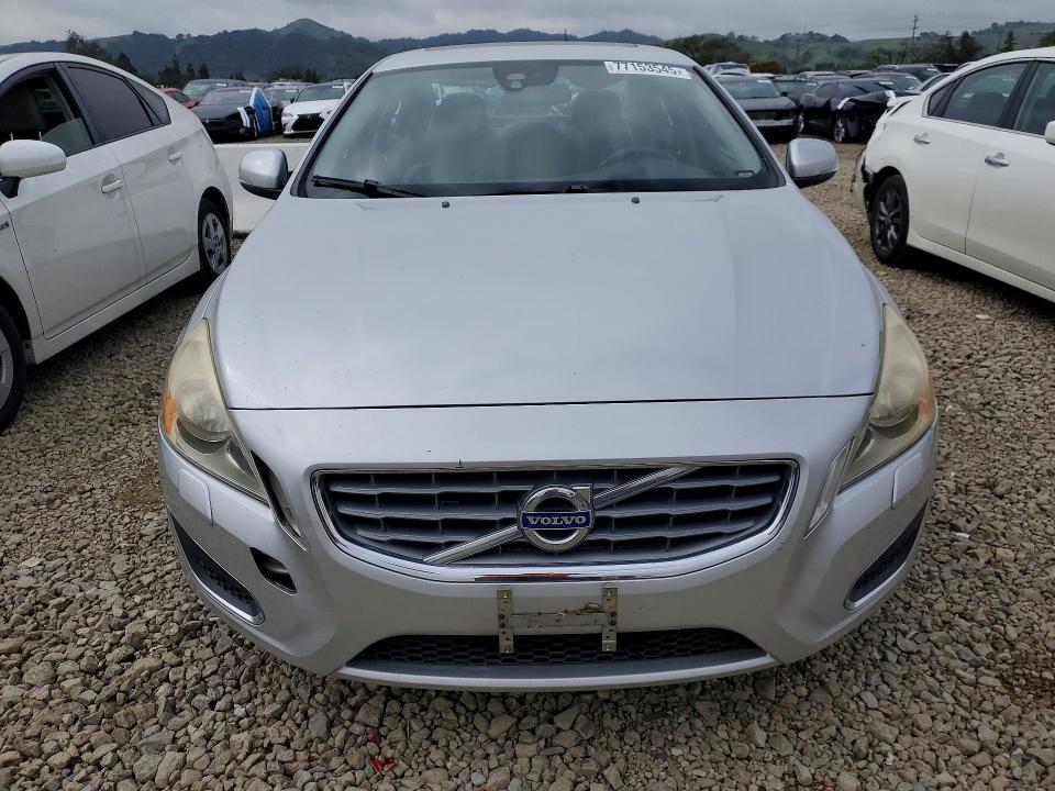 2012 Volvo S60 VIN YV1622FS4C2057765 COPART salvage auction — MINOR DENT/SCRATCHES, Ca - Dis/Dlr/Exp App For Dup Clean, sold $500 on 2026-07-02 (photo 5)