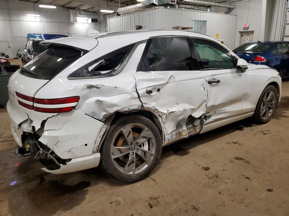 2025 Genesis Gv70 VIN 5NMMCET1XSH003968 COPART salvage auction — SIDE, Mn - Cert Of Title-Salvage, sold $11,600 on 2026-07-02 (photo 3)