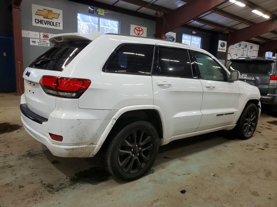 2018 Jeep Grand cherokee VIN 1C4RJFAG8JC305491 COPART salvage auction — FRONT END, In - Certificate Of Title, sold $4,950 on 2026-07-03 (photo 3)