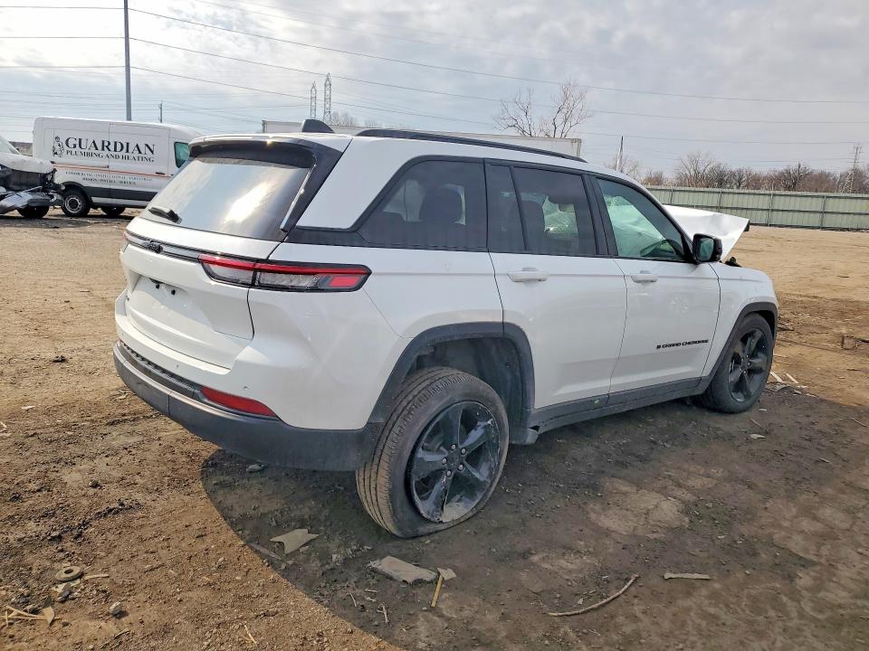 2025 Jeep Cherokee VIN 1C4RJHAGXS8749259 COPART salvage auction — FRONT END, Mi - Scrap Certificate Of Title, sold $6,100 on 2026-07-03 (photo 3)