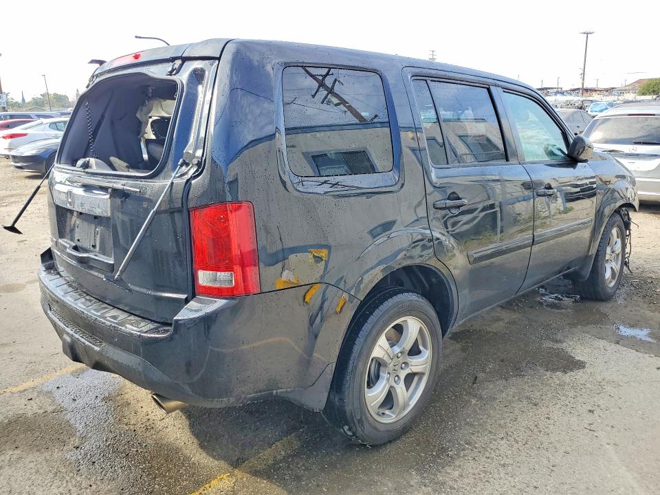 2013 Honda Pilot VIN 5FNYF3H50DB037074 COPART salvage auction — FRONT END, CA - SALVAGE CERTIFICATE, sold $700 on 2026-07-02 (photo 3)