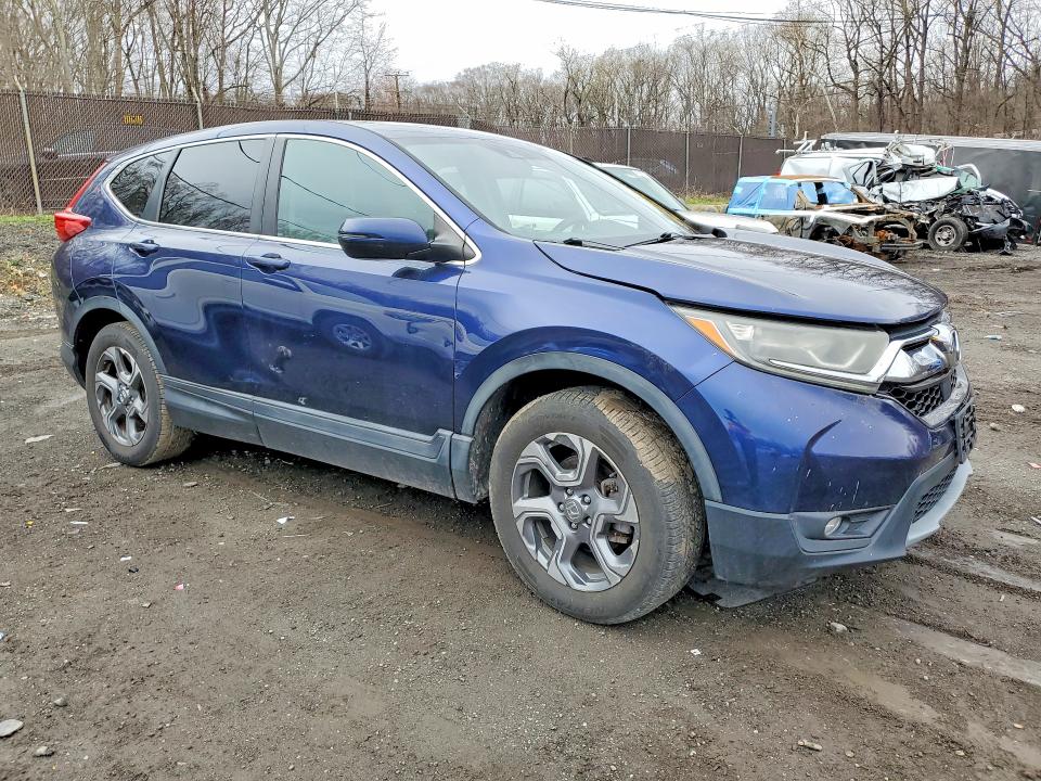 2017 Honda Cr-v VIN 2HKRW2H5XHH654116 COPART salvage auction — MINOR DENT/SCRATCHES, Md - Certificate Of Title (P), sold $8,300 on 2026-07-02 (photo 4)