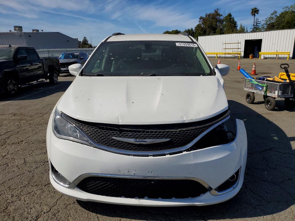 2018 Chrysler Pacifica VIN 2C4RC1BG7JR154145 COPART salvage auction — FRONT END, CA - SALVAGE CERTIFICATE, sold $1,750 on 2026-07-02 (photo 5)
