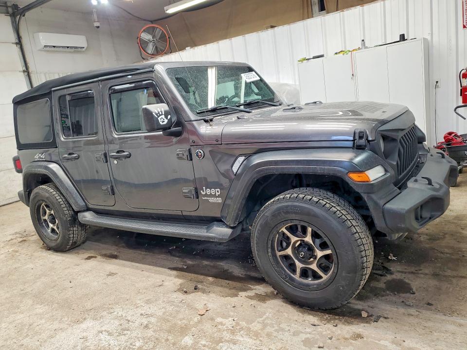 2018 Jeep Wrangler unlimited VIN 1C4HJXDG3JW274453 COPART salvage auction — MINOR DENT/SCRATCHES, Fl - Certificate Of Title, sold $9,800 on 2026-07-03 (photo 4)
