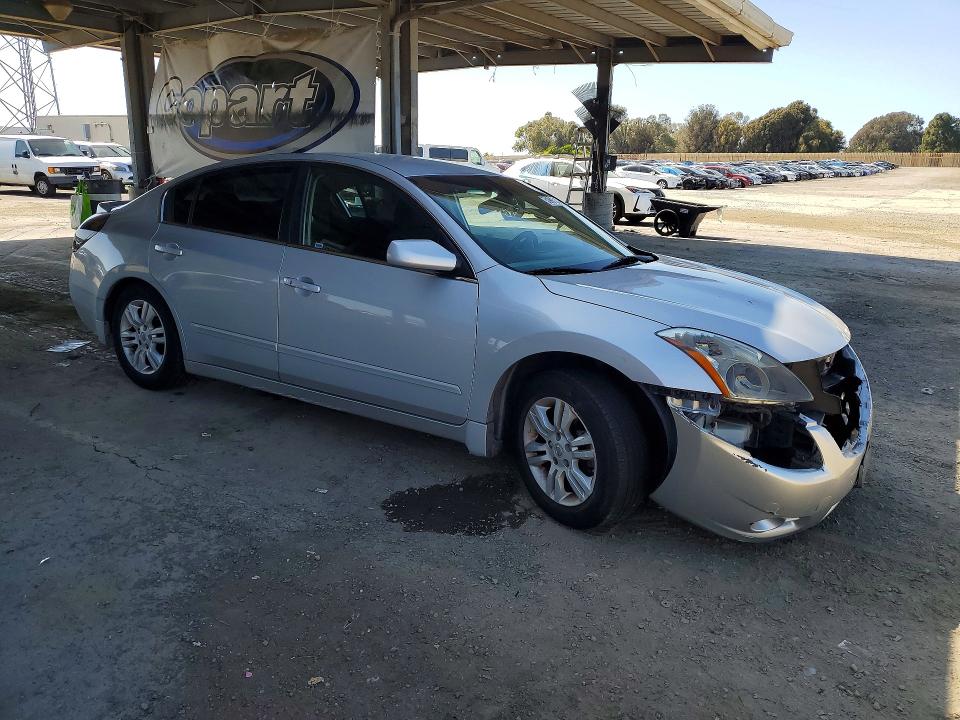 2011 Nissan Altima VIN 1N4AL2AP4BN487010 COPART salvage auction — REAR END, CA - SALVAGE CERTIFICATE, sold $225 on 2026-07-02 (photo 4)