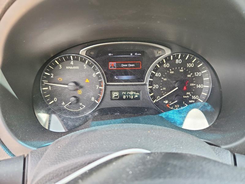 2015 Nissan Altima VIN 1N4AL3AP0FN907213 COPART salvage auction — MINOR DENT/SCRATCHES, Nc - Dis/Dlr/Exp Only Clean Title, sold $675 on 2026-07-03 (photo 9)