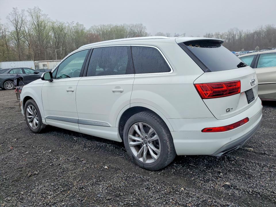 2017 Audi Q7 VIN WA1LAAF7XHD018525 COPART salvage auction — FRONT END, Md - Certificate Of Title, sold $4,400 on 2026-07-02 (photo 2)