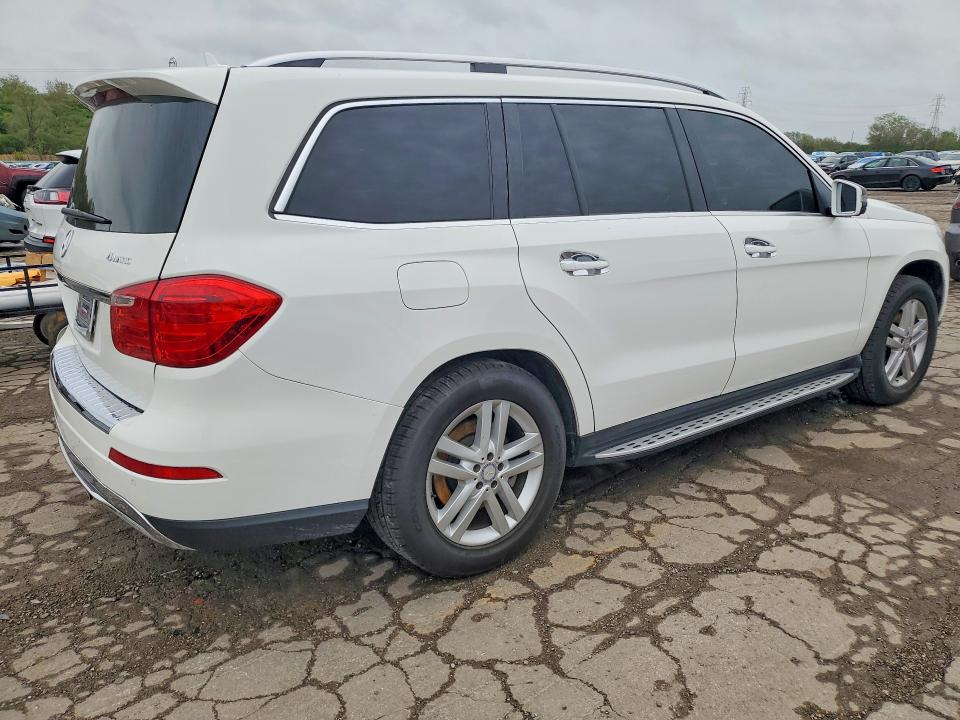 2015 Mercedes-benz Gl-klasse VIN 4JGDF6EE1FA476067 COPART salvage auction — FRONT END, IL - SALVAGE CERTIFICATE, sold $4,150 on 2026-07-03 (photo 3)