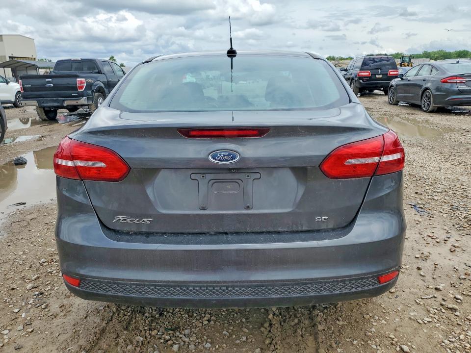 2017 Ford Focus VIN 1FADP3F22HL296386 COPART salvage auction — NORMAL WEAR, Ks - Dealer Only Clean Title, sold $1,050 on 2026-07-03 (photo 6)
