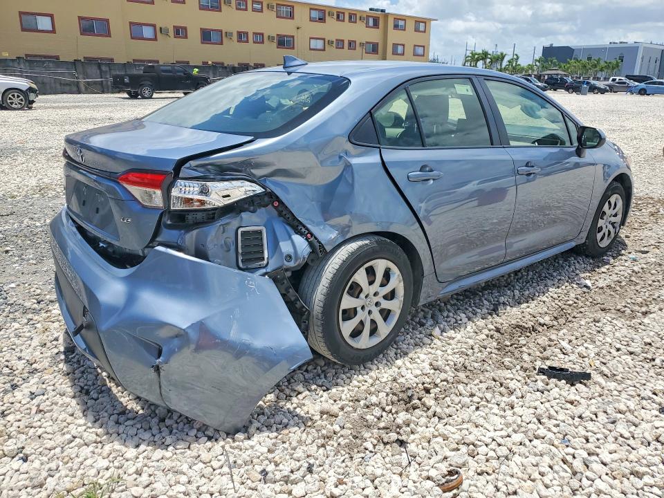 2021 Toyota Corolla VIN JTDEPMAEXMJ184608 COPART salvage auction — REAR END, Fl - Certificate Of Destruction, sold $4,950 on 2026-07-03 (photo 3)