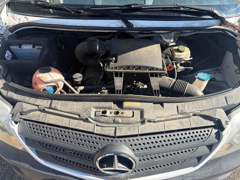 2017 Mercedes-benz Sprinter VIN WD3PE7CD0HP545863 COPART salvage auction — MINOR DENT/SCRATCHES, Me - Certificate Of Title (P), sold $8,900 on 2026-07-03 (photo 7)