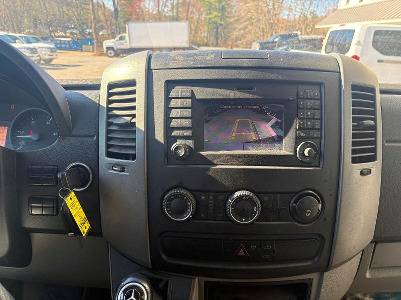 2017 Mercedes-benz Sprinter VIN WD3PE7CD0HP545863 COPART salvage auction — MINOR DENT/SCRATCHES, Me - Certificate Of Title (P), sold $8,900 on 2026-07-03 (photo 9)