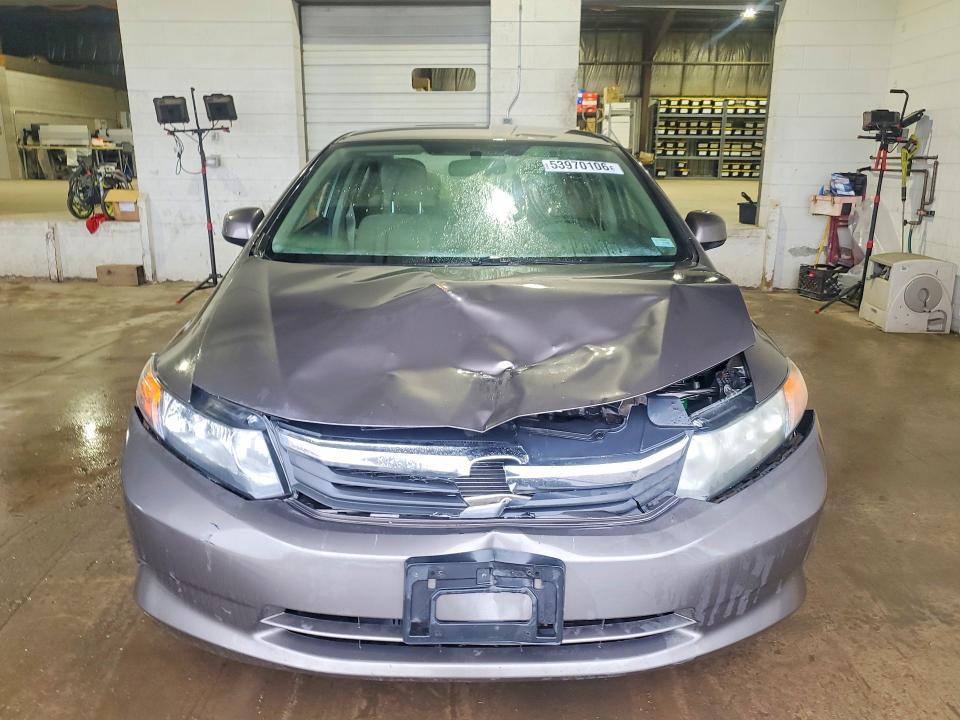 2012 Honda Civic VIN 19XFB2F57CE052966 COPART salvage auction — FRONT END, Il - Salvage Certificate, sold $1,250 on 2026-07-03 (photo 5)