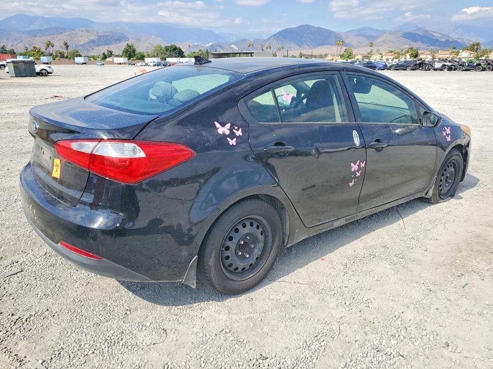 2016 Kia Forte VIN KNAFK4A66G5545158 COPART salvage auction — MINOR DENT/SCRATCHES, Ca - Cert Of Title-Salvaged, sold $325 on 2026-07-03 (photo 3)