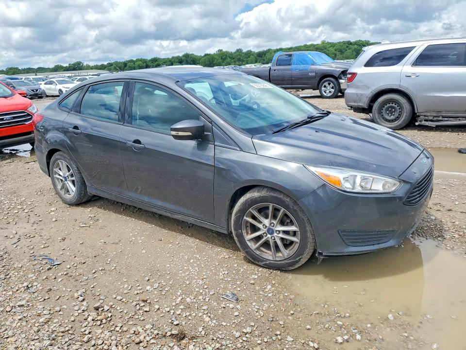 2017 Ford Focus VIN 1FADP3F22HL296386 COPART salvage auction — NORMAL WEAR, Ks - Dealer Only Clean Title, sold $1,050 on 2026-07-03 (photo 4)