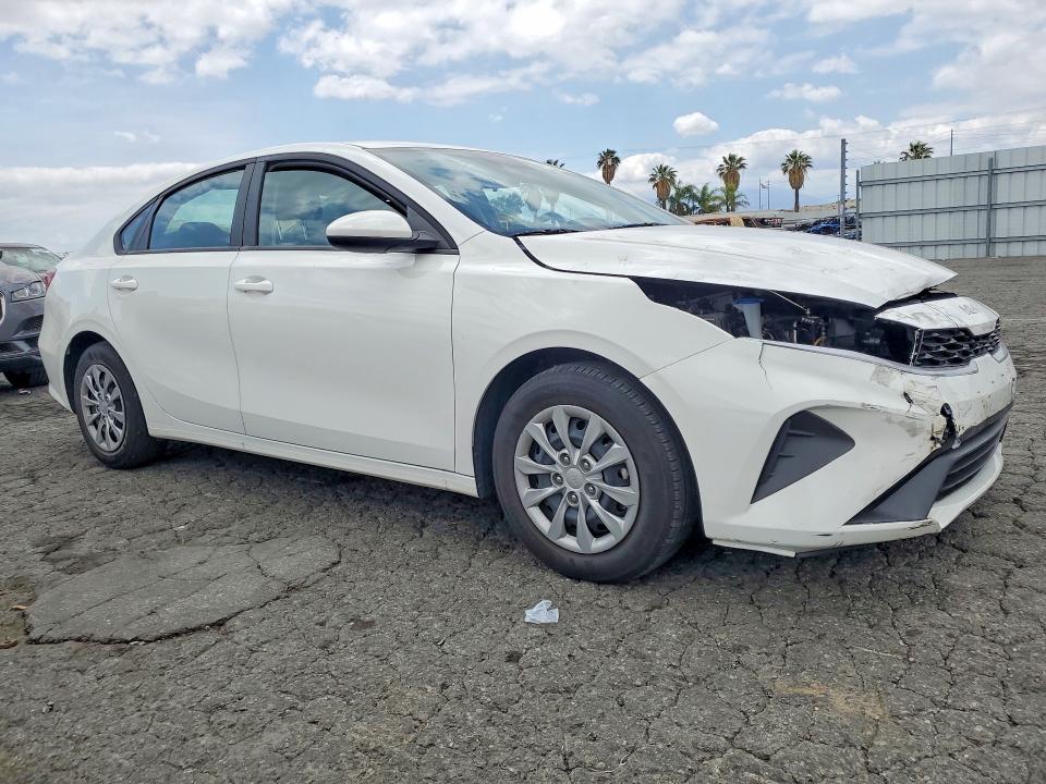 2024 Kia Forte VIN 3KPF24AD2RE822347 COPART salvage auction — FRONT END, Ca - Salvage Certificate, sold $3,750 on 2026-07-02 (photo 4)