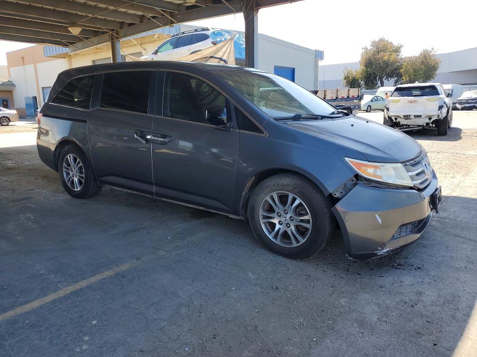 2013 Honda Odyssey VIN 5FNRL5H69DB003989 COPART salvage auction — FRONT END, Ca - Dis/Dlr/Exp Only Clean Title, sold $2,050 on 2026-07-02 (photo 4)
