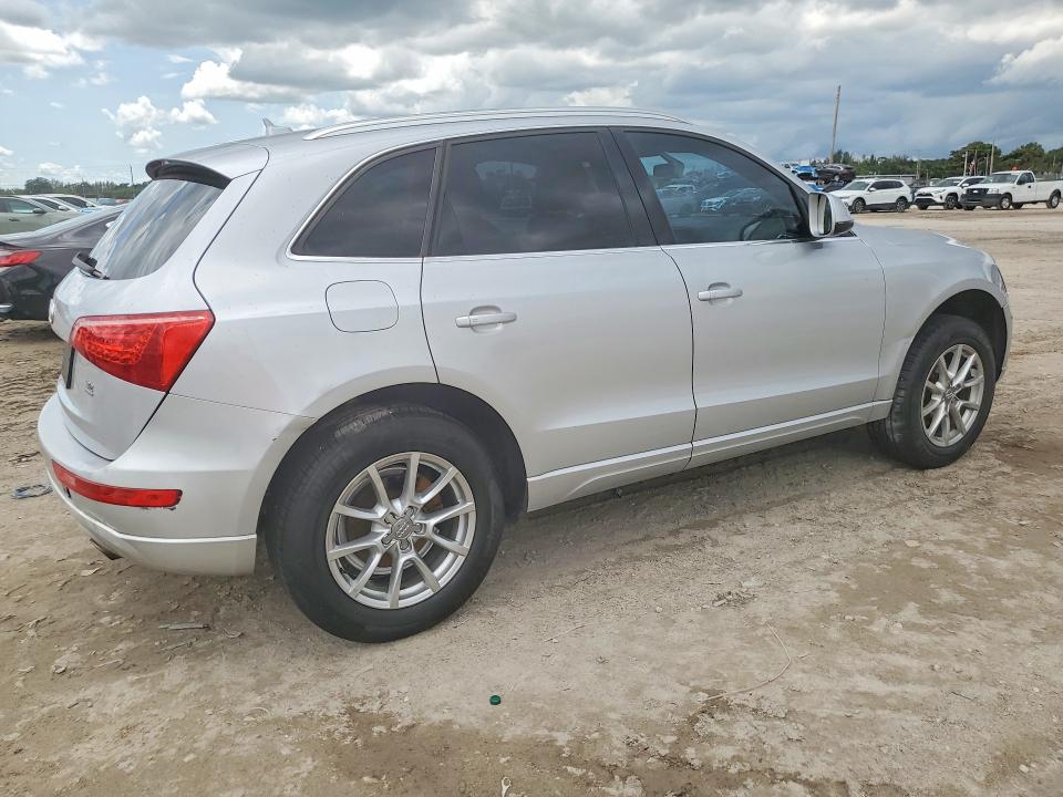 2010 Audi Q5 VIN WA1LKAFP0AA098549 COPART salvage auction — MINOR DENT/SCRATCHES, Fl - Certificate Of Title (P), sold $1,000 on 2026-07-03 (photo 3)