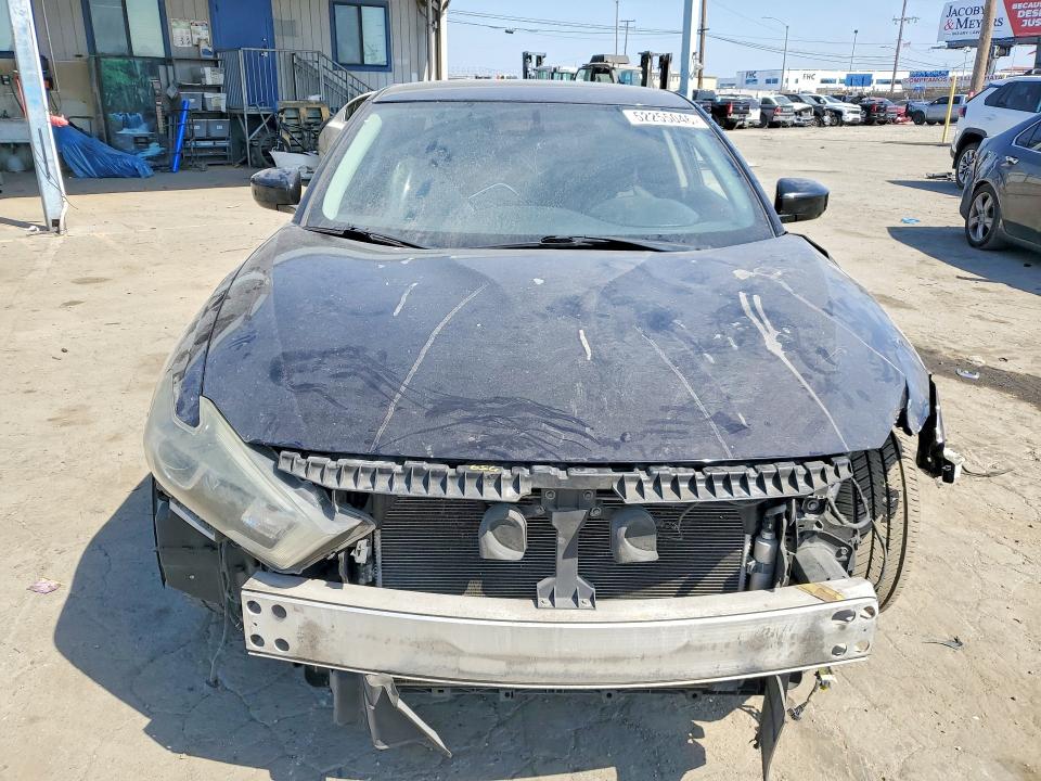 2017 Nissan Maxima VIN 1N4AA6AP5HC381750 COPART salvage auction — FRONT END, Ca - Salvage Certificate, sold $825 on 2026-07-02 (photo 5)