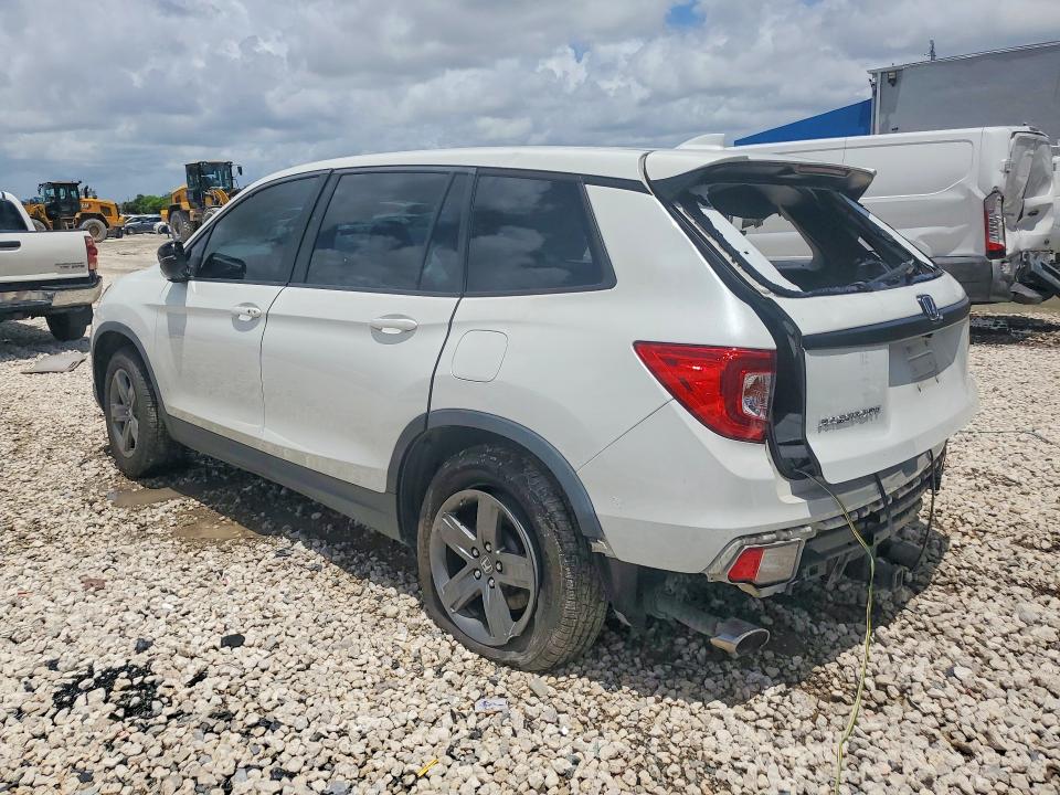 2020 Honda Passport VIN 5FNYF7H59LB003317 COPART salvage auction — SIDE, Fl - Certificate Of Destruction, sold $2,200 on 2026-07-03 (photo 2)