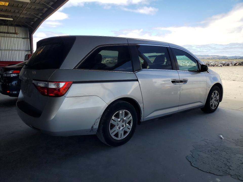 2013 Honda Odyssey VIN 5FNRL5H20DB090081 COPART salvage auction — FRONT END, Ca - Salvage Certificate, sold $3,400 on 2026-07-02 (photo 3)