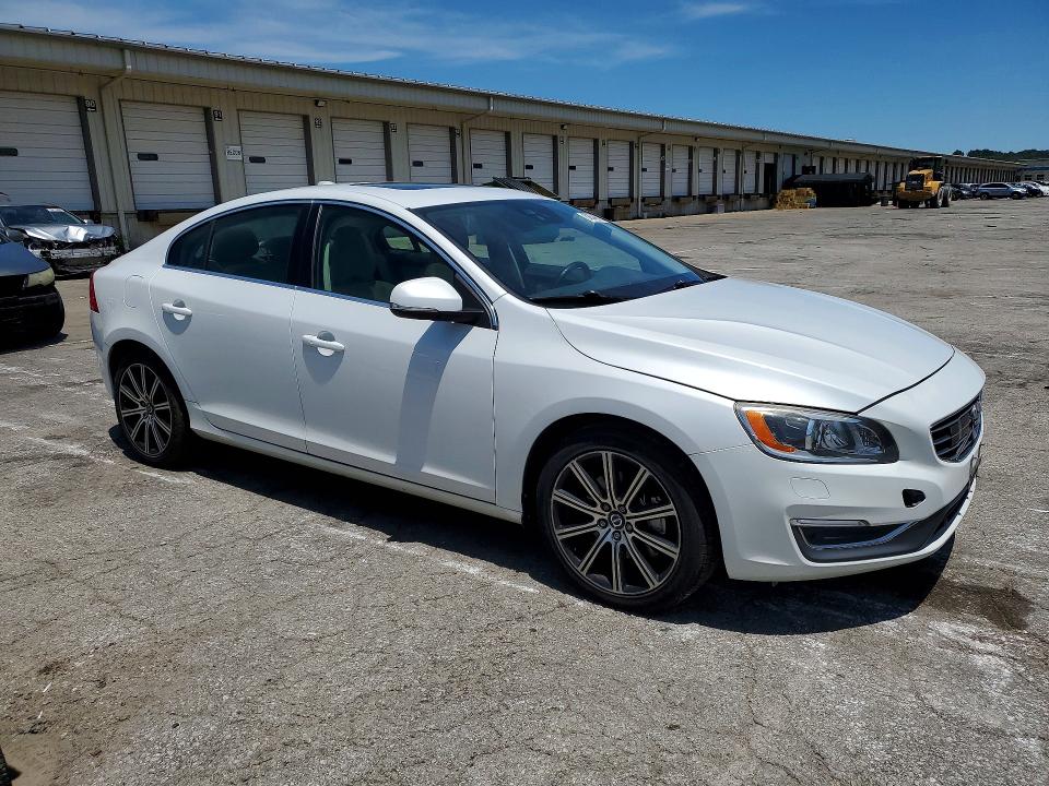 2018 Volvo S60 VIN LYV402TM5JB171942 COPART salvage auction — NORMAL WEAR, Ky - Certificate Of Title (P), sold $1,000 on 2026-07-03 (photo 4)