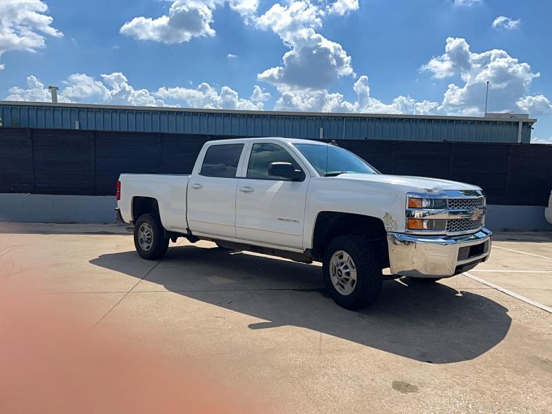 2019 Chevrolet Silverado VIN 1GC1KSEG6KF266025 COPART salvage auction — MINOR DENT/SCRATCHES, Tx - Certificate Of Title (P), sold $6,300 on 2026-07-03 (photo 1)