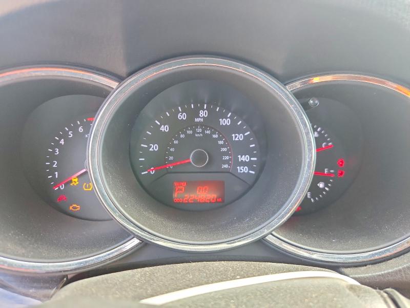 2012 Kia Sorento VIN 5XYKT4A27CG248803 COPART salvage auction — MINOR DENT/SCRATCHES, Fl - Certificate Of Title, sold $750 on 2026-07-03 (photo 9)