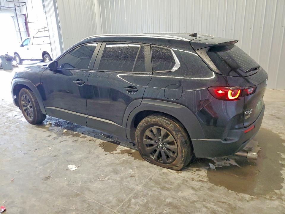 2025 Mazda Cx-50 VIN 7MMVABDM4SN354038 COPART salvage auction — SIDE, NC - DLR ONLY-CLEAN/OVER 25% DAMAGE, sold $12,700 on 2026-07-02 (photo 2)