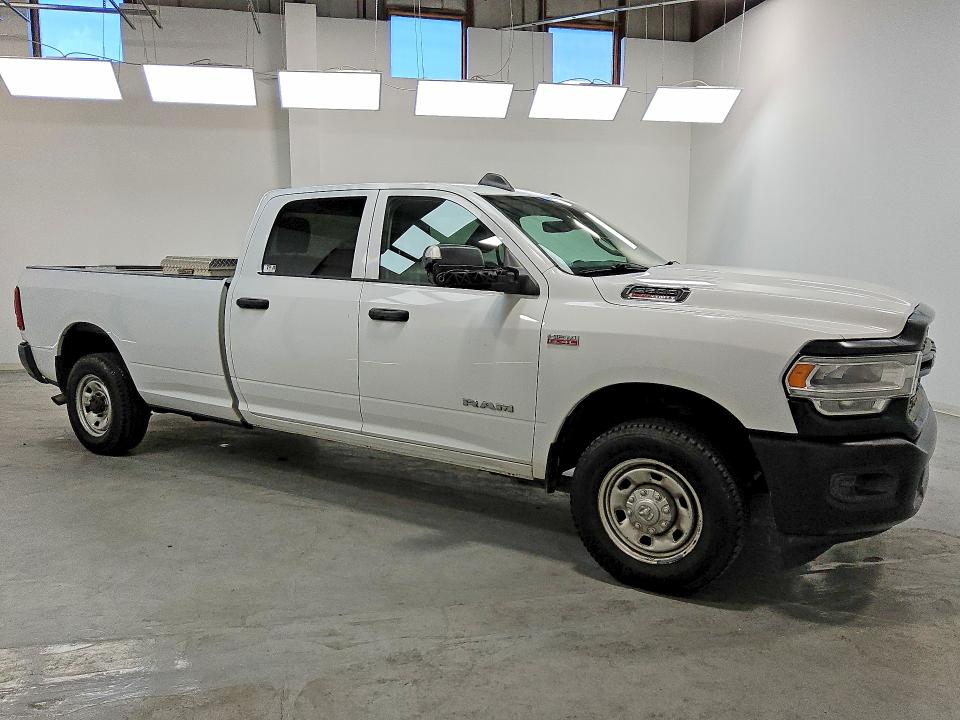 2019 Ram 2500 VIN 3C6UR4HJ9KG573755 COPART salvage auction — MINOR DENT/SCRATCHES, La - Certificate Of Title, sold $7,700 on 2026-07-02 (photo 4)