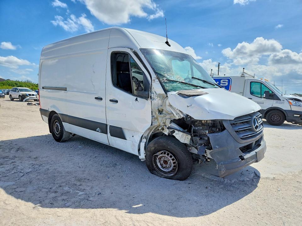 2024 Mercedes-benz VIN W1Y4KBHYXRT169600 COPART salvage auction — FRONT END, Ca - Certificate Of Title, sold $12,100 on 2026-07-03 (photo 4)