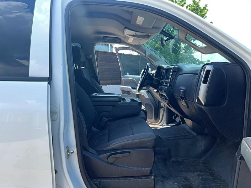 2019 Chevrolet Silverado VIN 1GC1KSEG6KF266025 COPART salvage auction — MINOR DENT/SCRATCHES, Tx - Certificate Of Title (P), sold $6,300 on 2026-07-03 (photo 5)