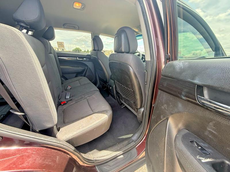 2013 Kia Sorento VIN 5XYKT3A68DG391838 COPART salvage auction — MINOR DENT/SCRATCHES, Ok - Certificate Of Title (P), sold $650 on 2026-07-02 (photo 6)