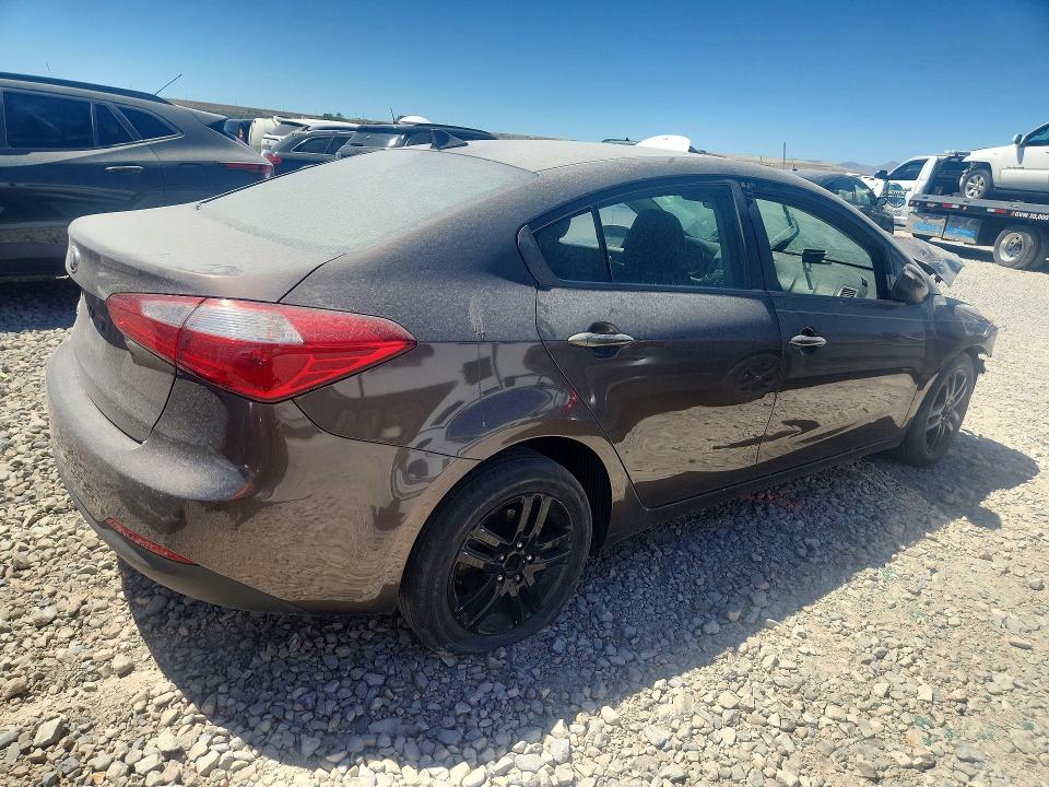 2015 Kia Forte VIN KNAFX4A61F5277829 COPART salvage auction — FRONT END, Ut - Salvage Certificate, sold $350 on 2026-07-03 (photo 3)