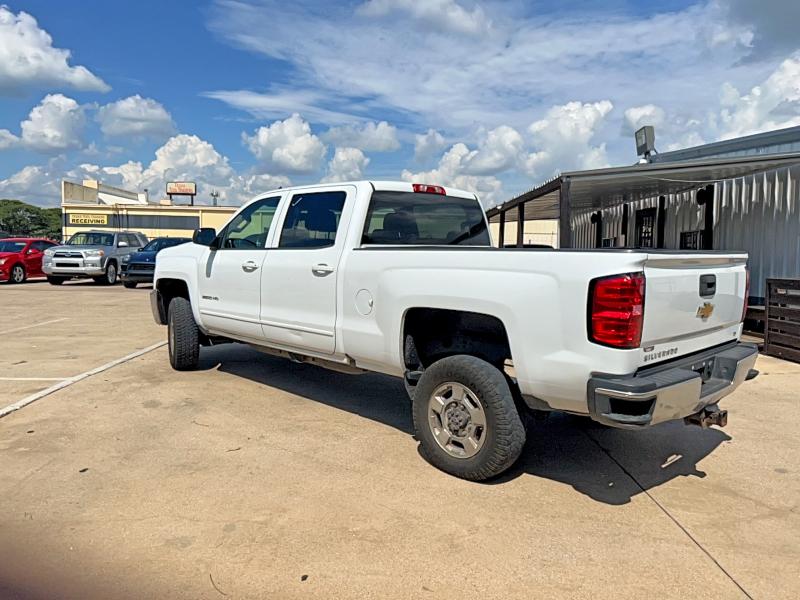 2019 Chevrolet Silverado VIN 1GC1KSEG6KF266025 COPART salvage auction — MINOR DENT/SCRATCHES, Tx - Certificate Of Title (P), sold $6,300 on 2026-07-03 (photo 3)