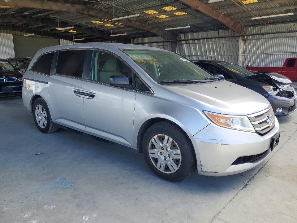 2013 Honda Odyssey VIN 5FNRL5H20DB090081 COPART salvage auction — FRONT END, Ca - Salvage Certificate, sold $3,400 on 2026-07-02 (photo 4)