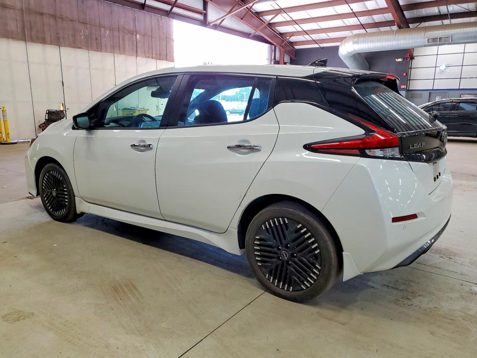 2024 Nissan Leaf VIN 1N4CZ1CVXRC556947 COPART salvage auction — MINOR DENT/SCRATCHES, CT - CERTIFICATE OF TITLE, sold $8,500 on 2026-07-02 (photo 2)